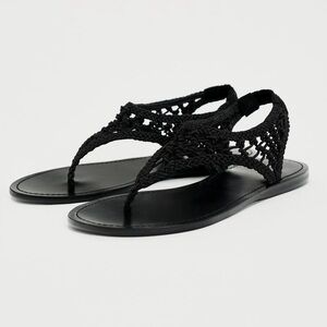 ZARA LOW HEEL SANDALS